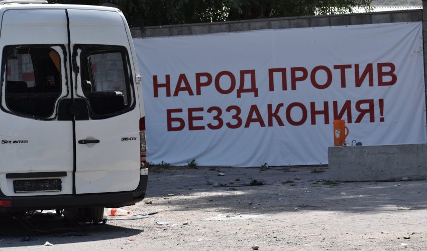 Ночная попытка ареста экс-президента Кыргызстана. Первая кровь…(ВИДЕО)