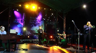 Чолпон-Ату взорвало шоу «Tengri Music Festival», за которым наблюдали сразу 4 премьера
