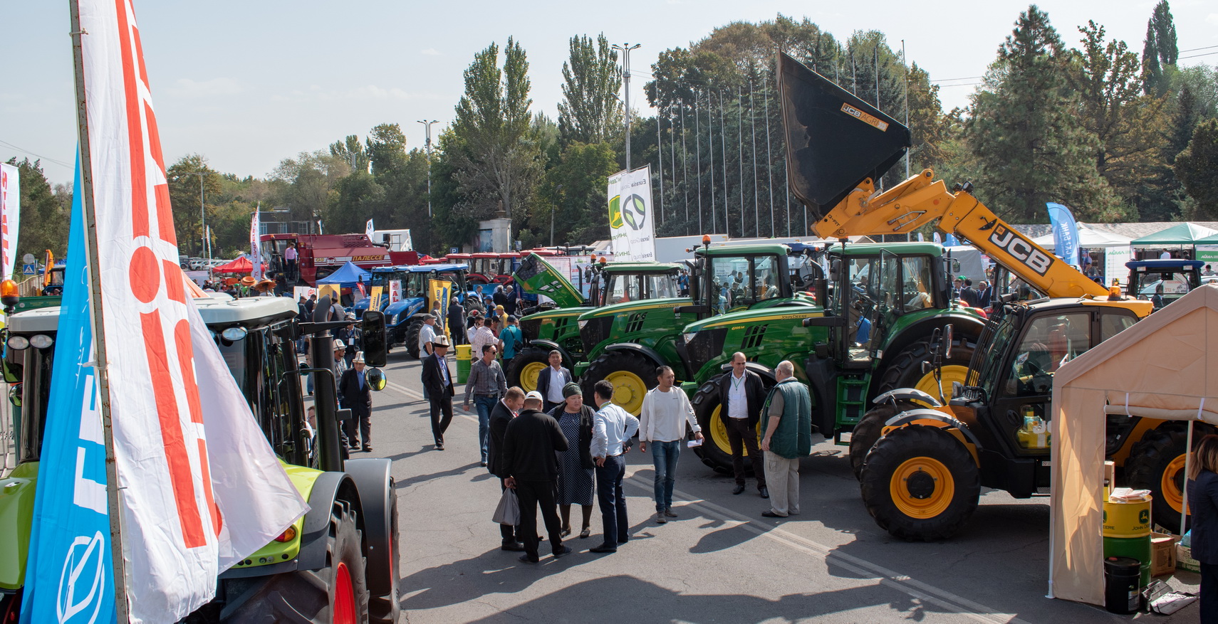 Мечтая о тракторе... В Бишкеке прошла выставка 