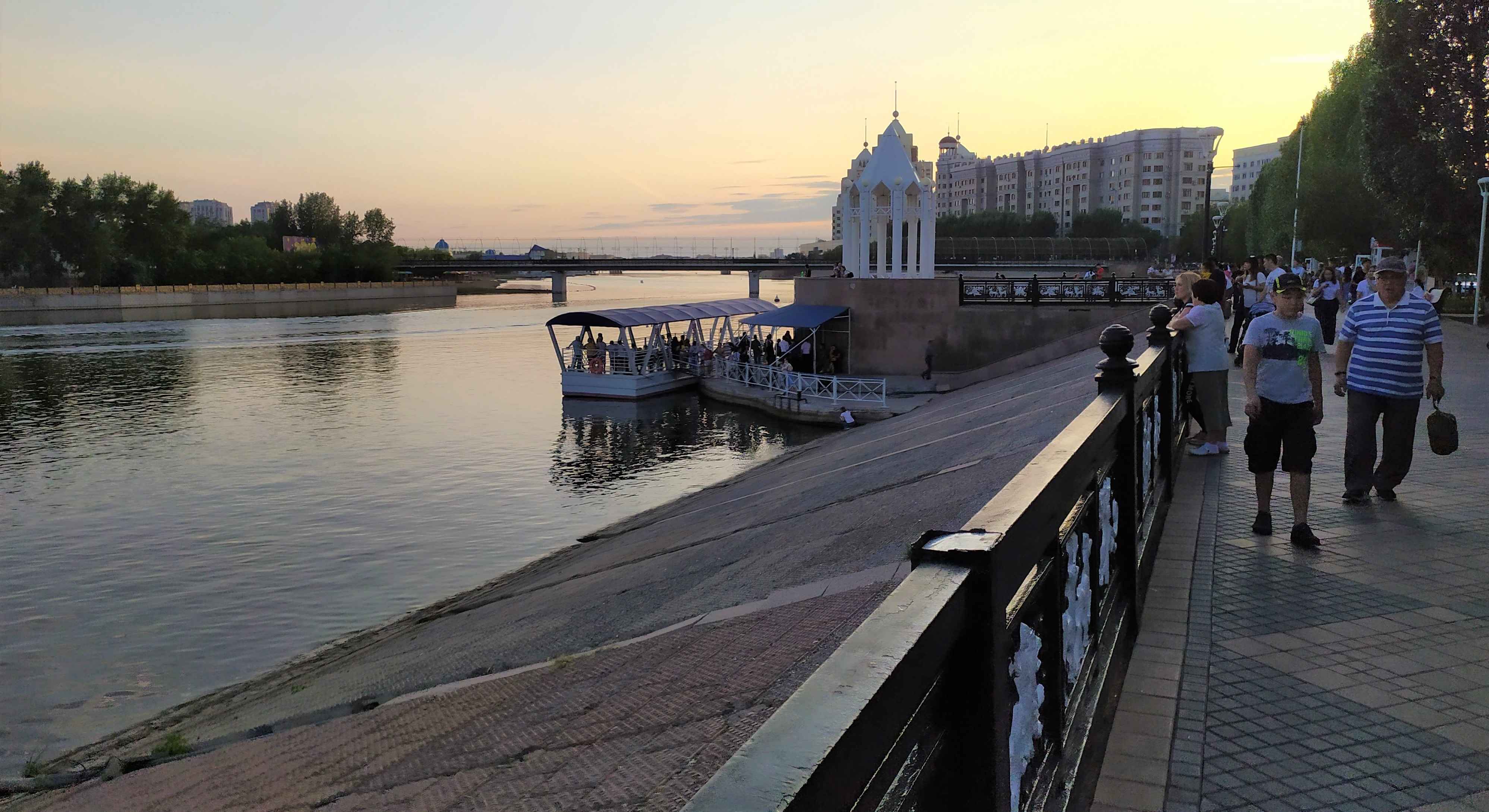 Столица Нур-Султан – Казахстана хребет и стан. Фотовзгляд очевидца из Бишкека