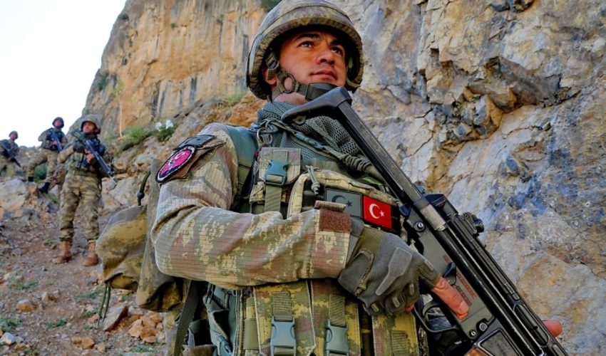 Военные Турции приземлились близ северо-восточной границы Афганистана