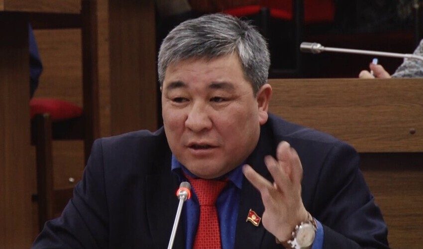 Депутат ЖК подозревается в нападении на таксиста в Бишкеке