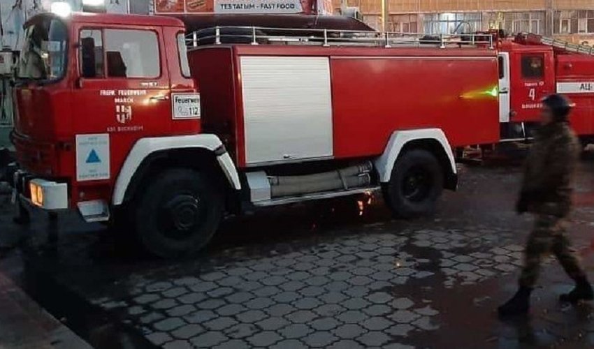 Вчера вечером в одном из жилмассивов столицы перевернулась машина пожарной службы
