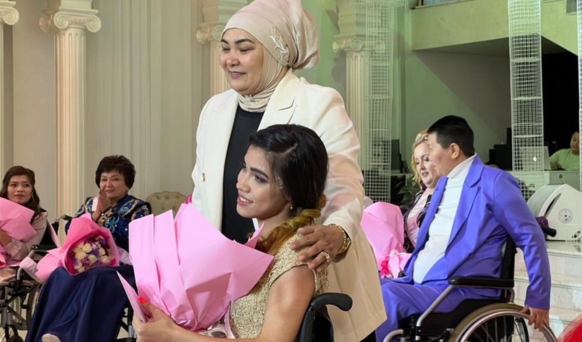 В столице прошел конкурс красоты среди женщин на инвалидных колясках