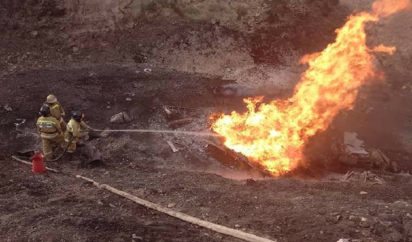 На трассе Бишкек-Ош сгорел бензовоз. Погиб водитель транспортного средства