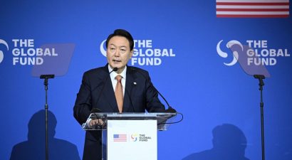Критика США в адрес южнокорейского лидера становится вирусной
