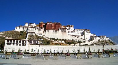 Закрытый Тибет протестует против жестких ковидных ограничений