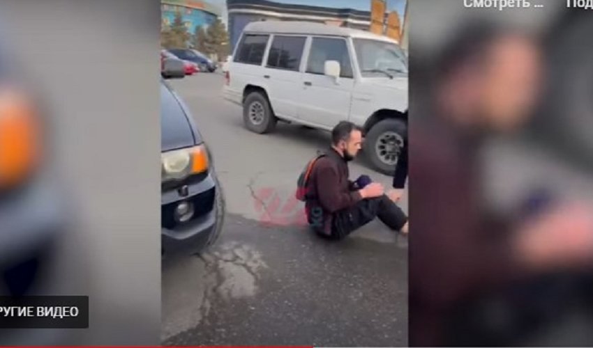 В Бишкеке россиянина сбили машиной, а затем избили
